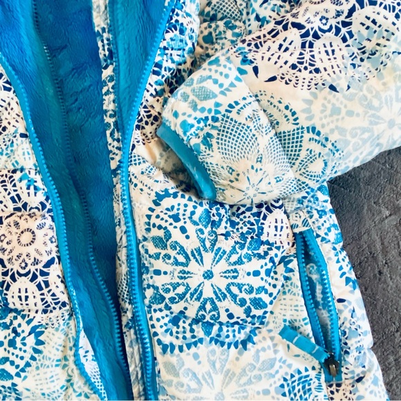 Like-new lined puffer coat - Picture 3 of 7